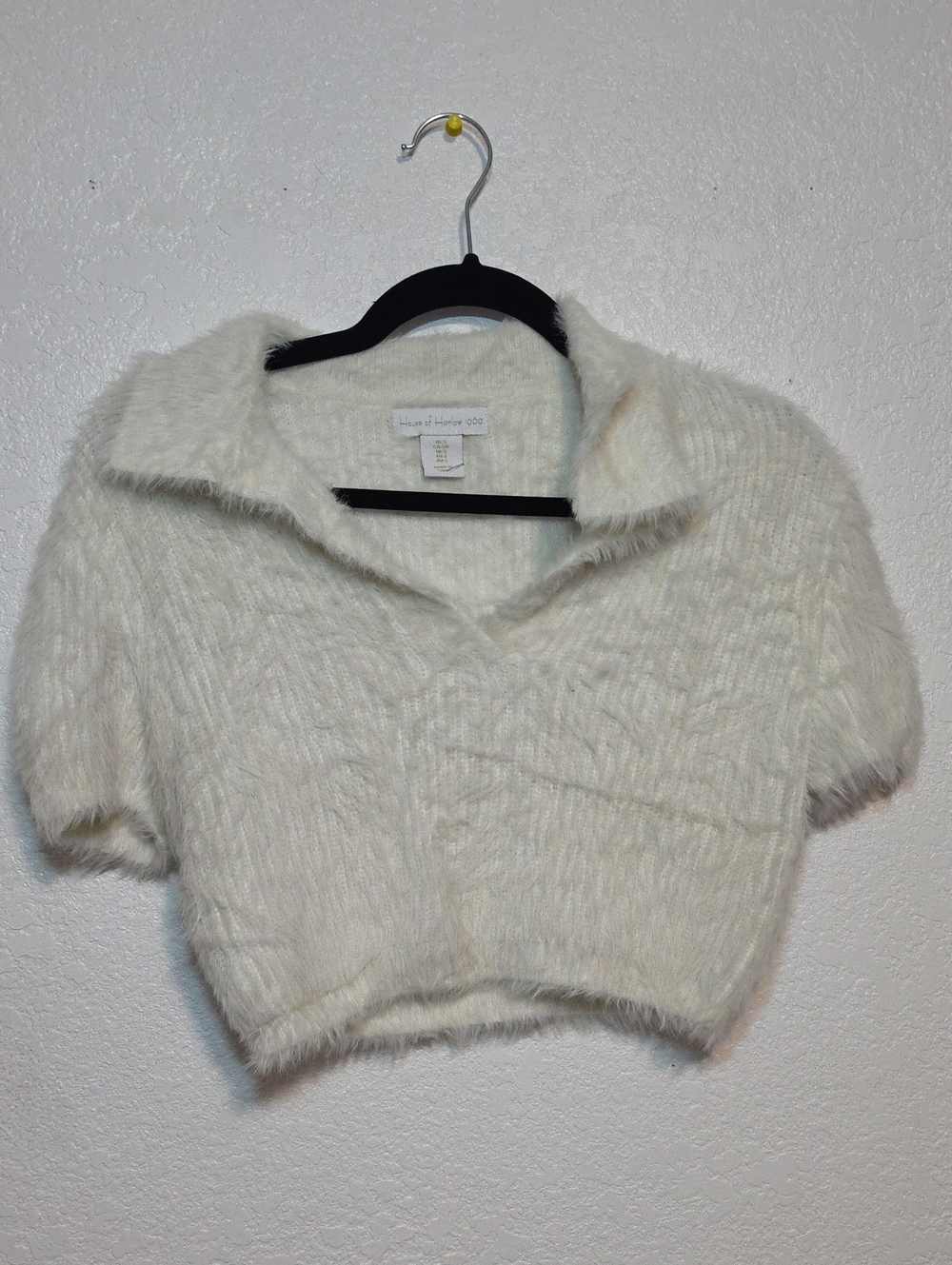 House of Harlow 1960 Cream Fuzzy Short-Sleeve Cropped Sweater